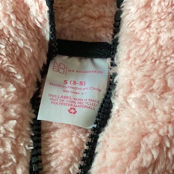 SIZE small no boundaries plush pullover sweatshirt/ jacket. Peachy/ pink - Picture 2 of 9